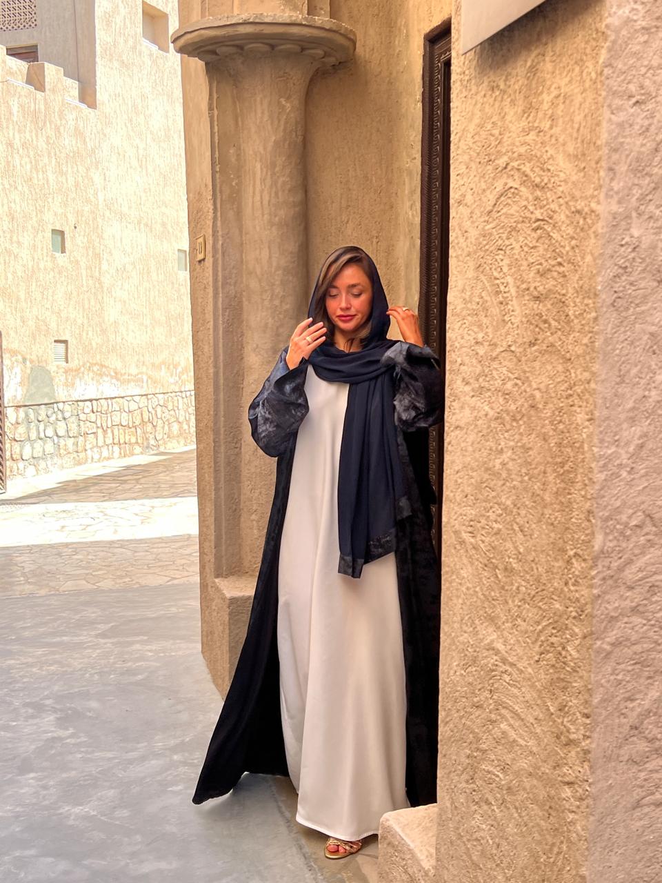 Best Abaya Fabric Guide - Aneeq Modest Wear